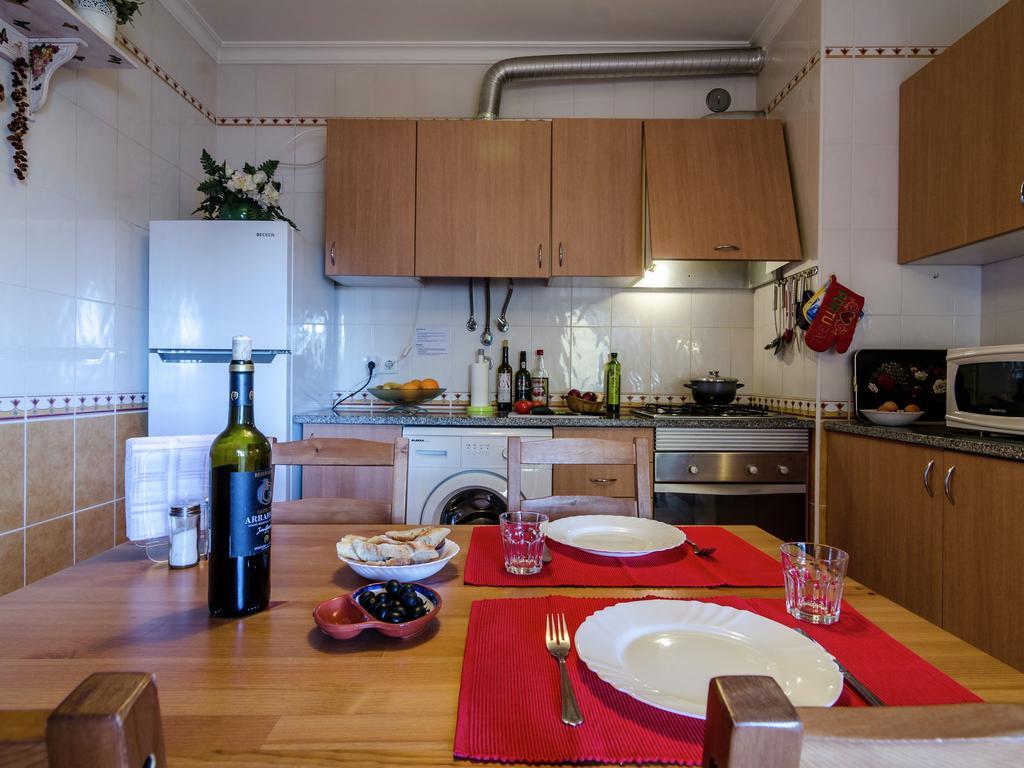 This Warm And Comfortable Apartment Lagos Room photo